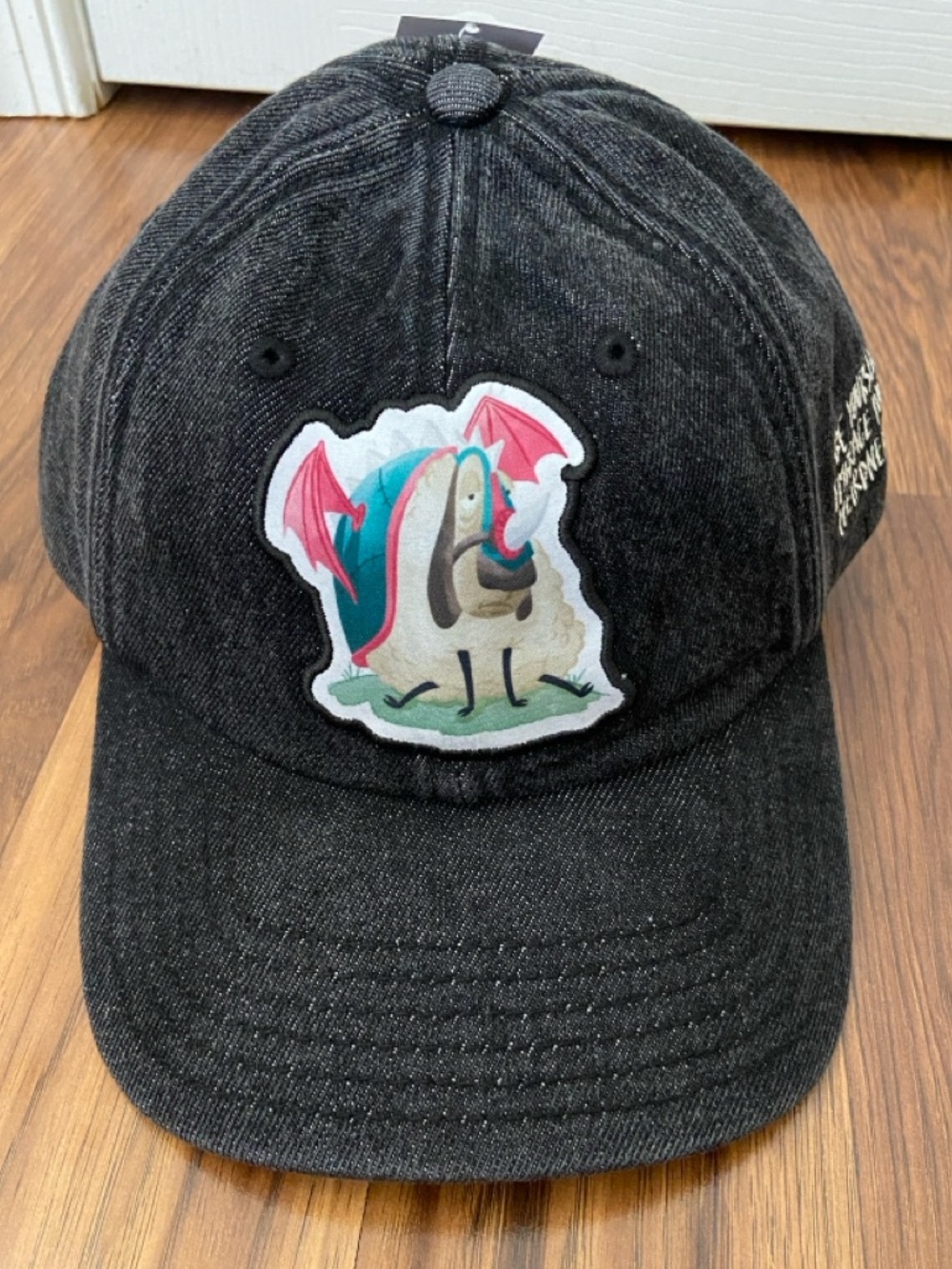 Universal Orlando Epic Universe How To Train Your Dragon Sheep denim hat NWT